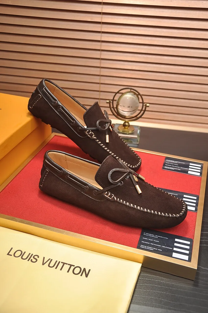 Men's men's shoes 💰420💶 [LV Doudou shoes] (water-dyed cowhide lining) new model is on the market, available on the official website. The new Doudou shoes are processed into single-color materials, and the uppers are made of imported cowhide material. The body of the shoe is fully hemmed with mark thread, and is lined with imported original cowhide leather. The elegant shoe shape is super suitable for all-matching, and the size is 38-44.